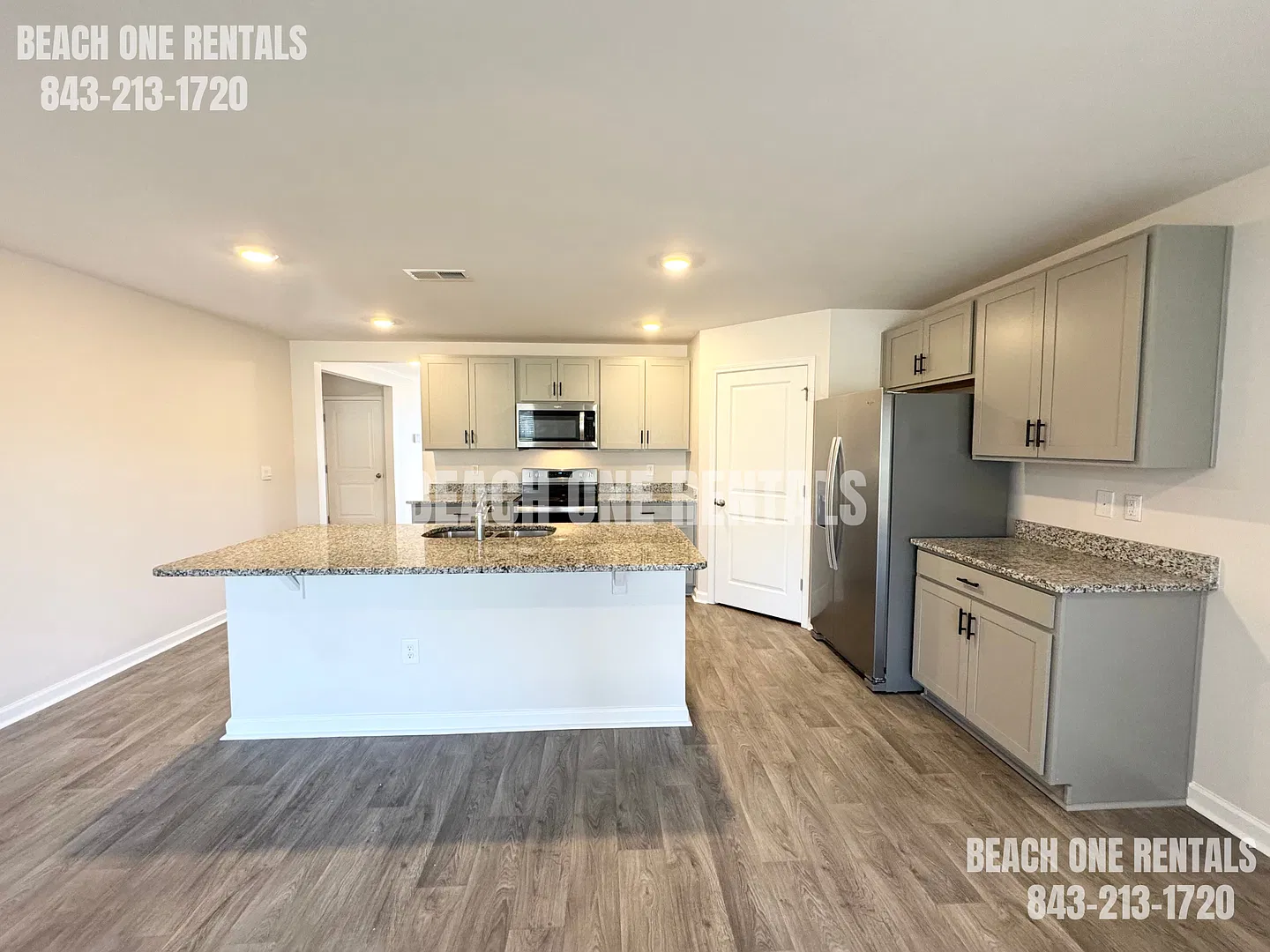 Conway - 4 Bedroom / 2 Bathroom House — Photo 3