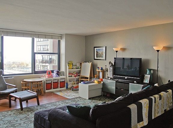 3rd image of 3430 N Lake Shore Dr APT 11P