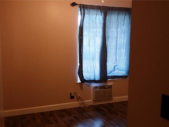 4th image of 1246 E Saint Andrews Ct