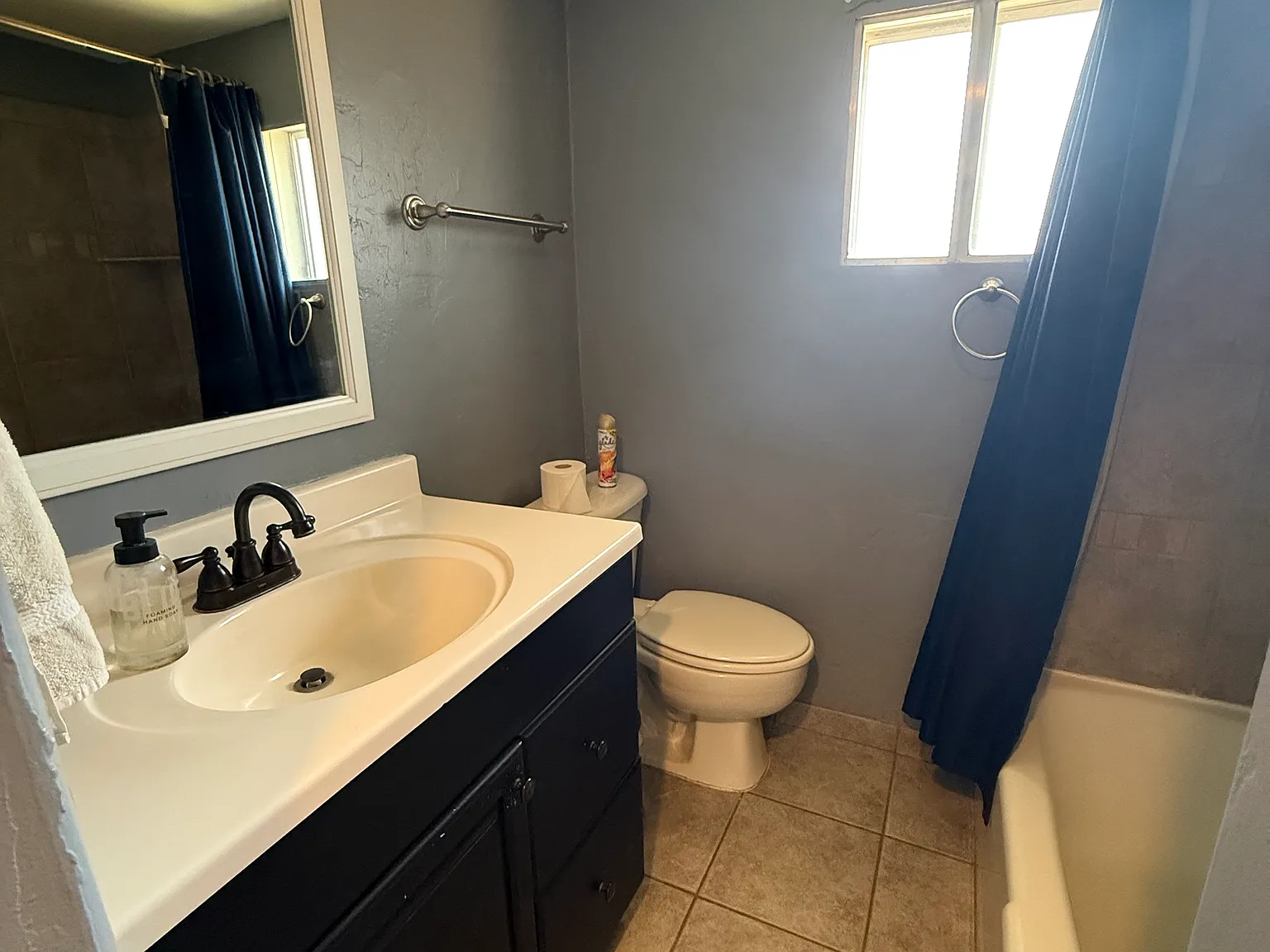 3 bed, 1168 sqft, $2,400 — Photo 3