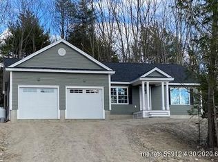 33 Parkside Dr, Biddeford, ME 04005