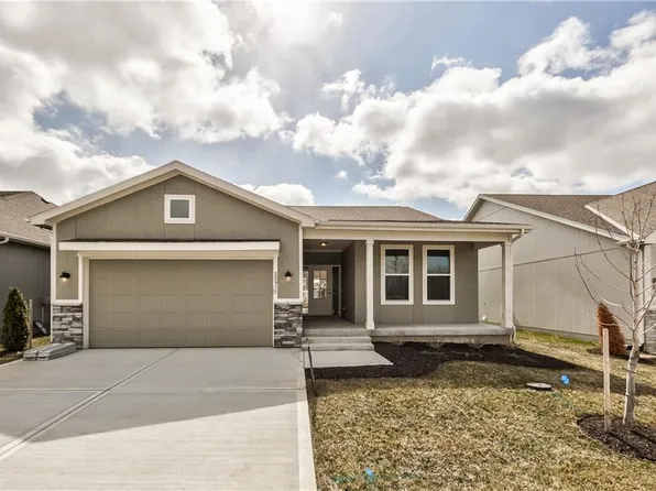 20915 W 190th Ter, Spring Hill, KS 66083