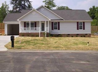 3917 Mountainridge Dr, Greensboro, NC 27401