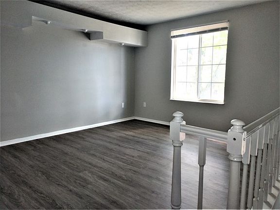 5th image of 11818 Hitchcock Dr