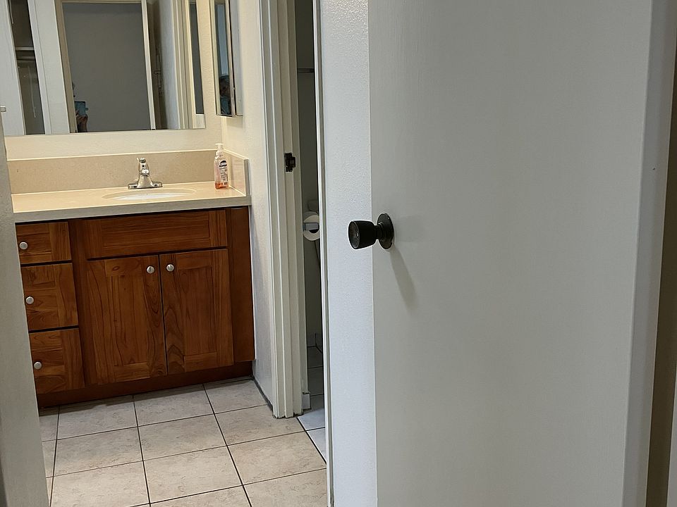 DRESSING AREA