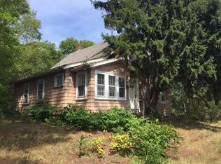305 Winthrop St, Taunton, MA 02780