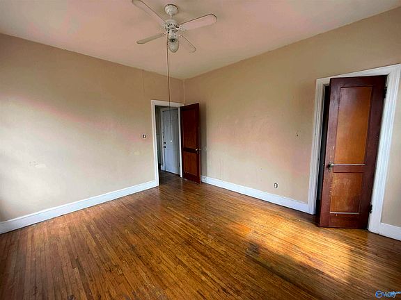 5th image of 213 Wilson St NE #4