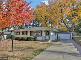 36 E Sandra Lee Dr, Saint Paul, MN 55119