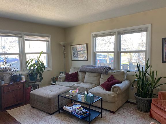 Living RoomLiving/Dining