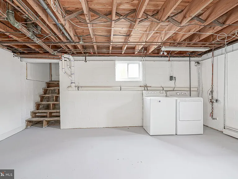 611 Fries Mill Rd #A — Photo 25