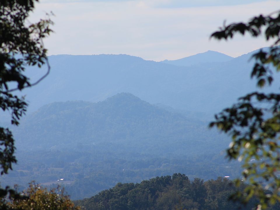 Homesite 22 Year Round View