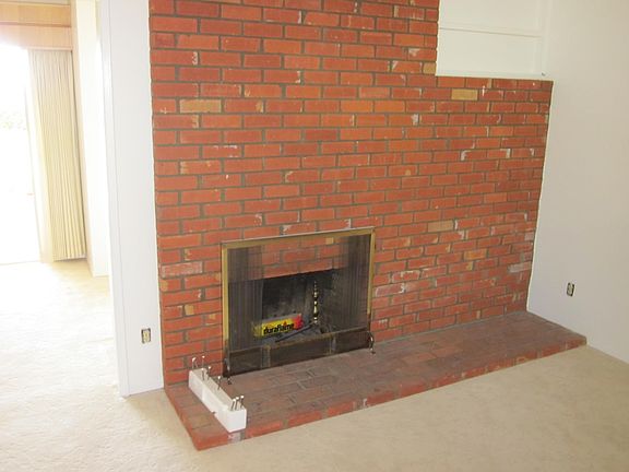 4th image of 4268 Moraga Ave