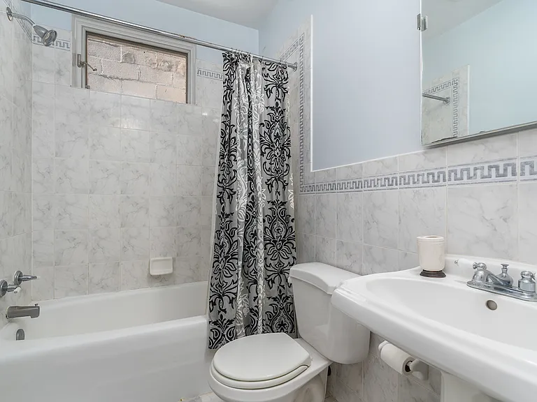 1820 Calvert St NW — Photo 40
