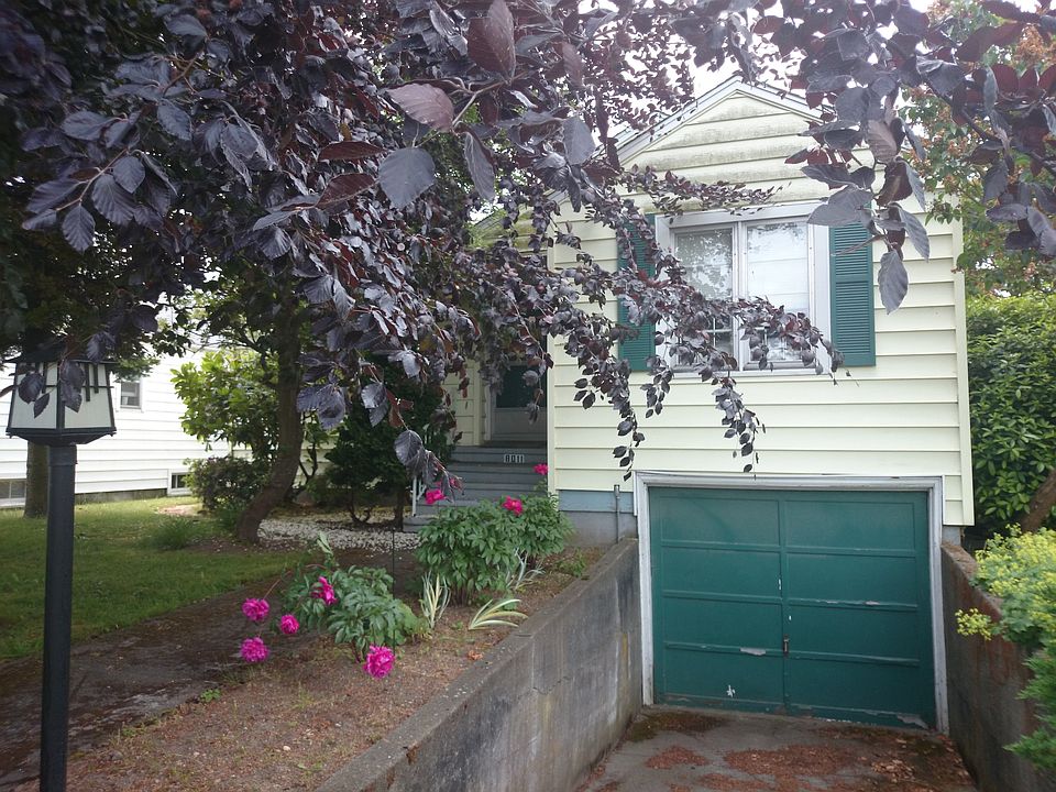 2nd image of 8011 23rd Ave NW
