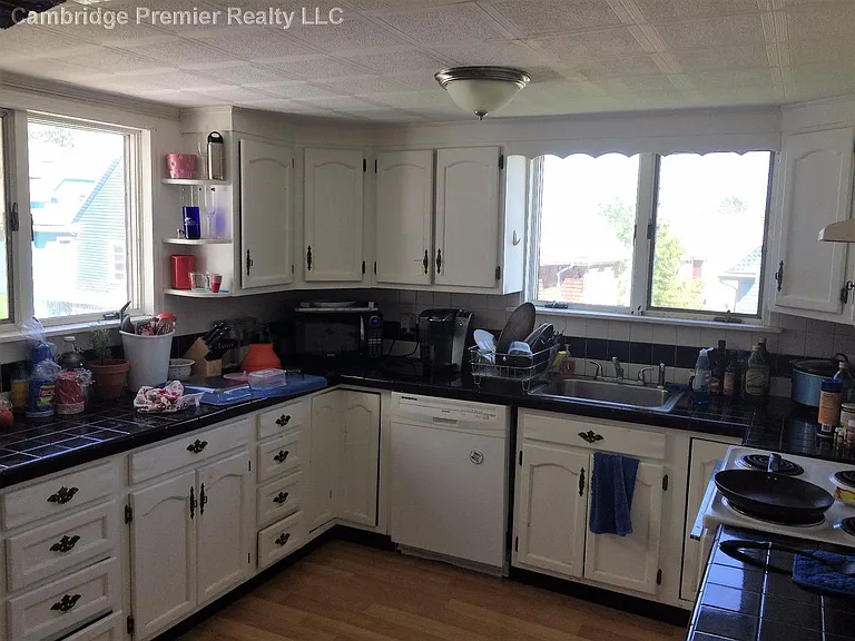 35 Rogers Ave — Photo 1