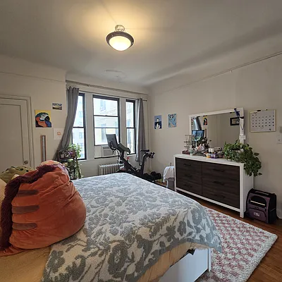 Bedroom, photo 2