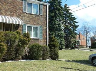 1104 Woodbine St, Pittsburgh, PA 15201
