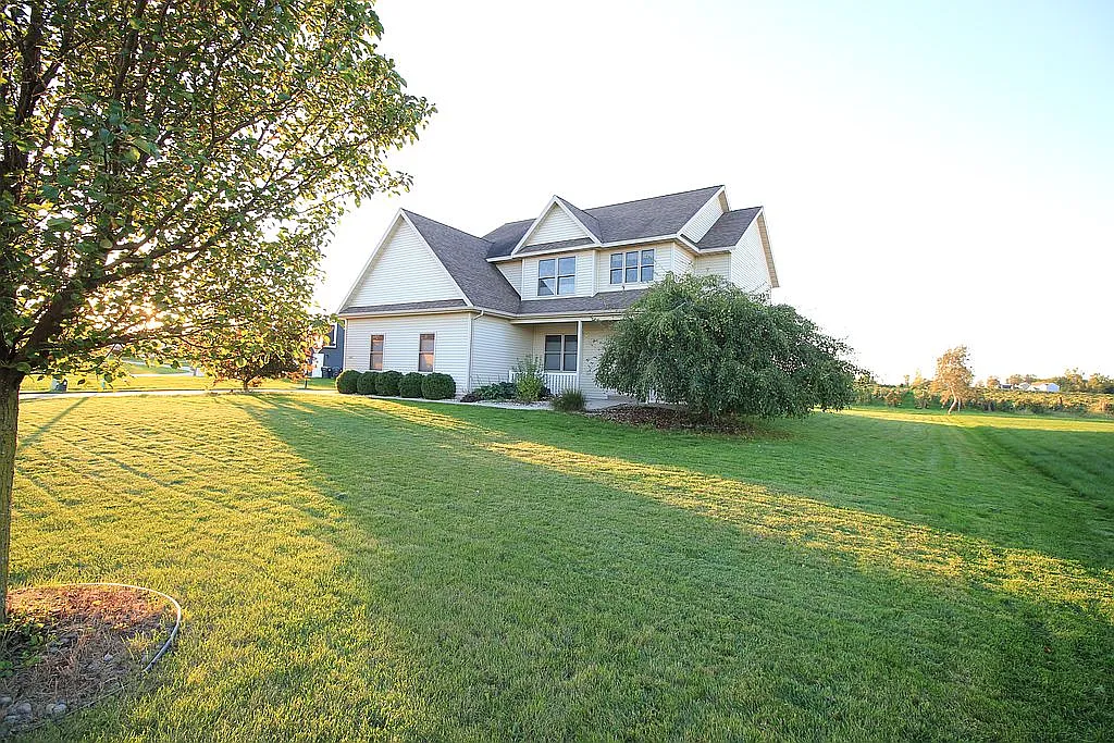 1462 Solak Ct photo 1