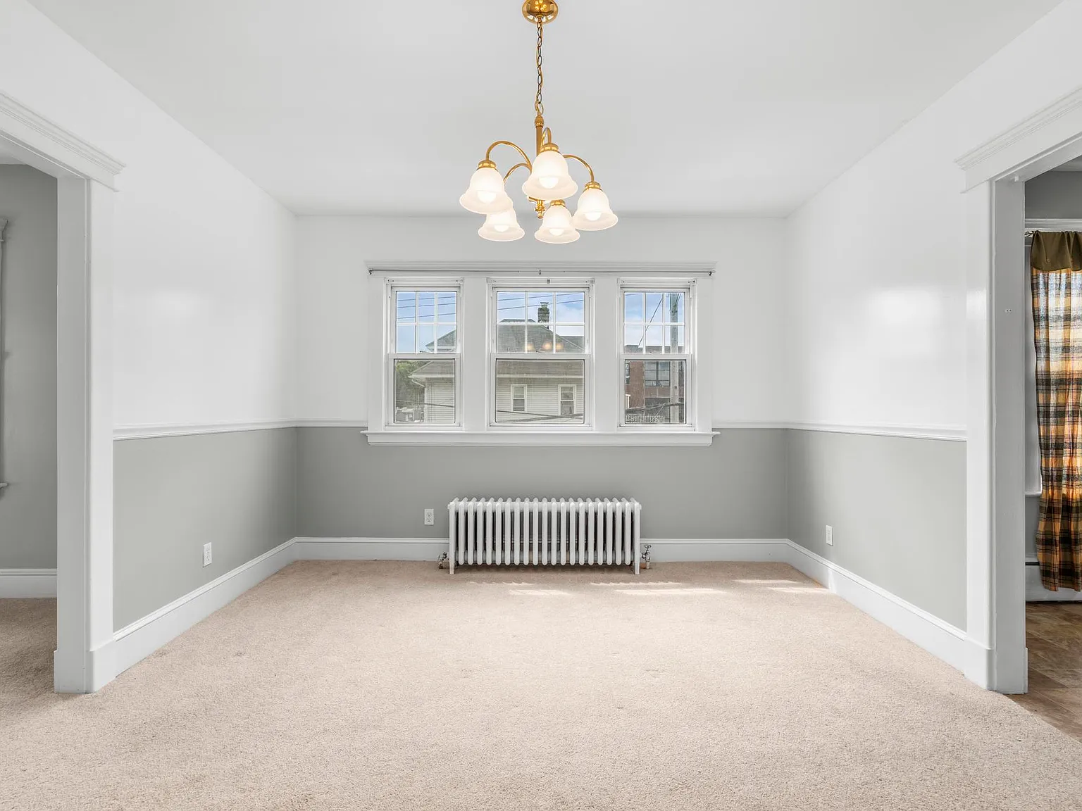 2 bed, 1100 sqft, $2,100 — Photo 3