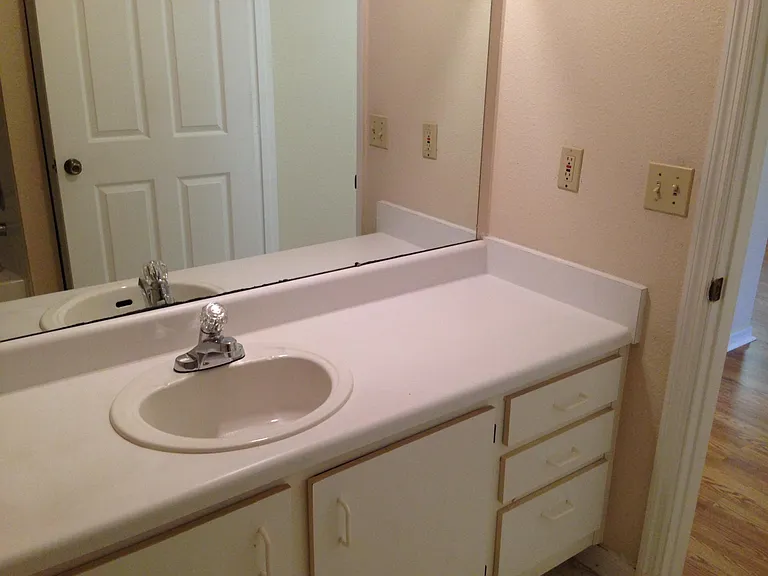 11510 Villa Grand #4 — Photo 13