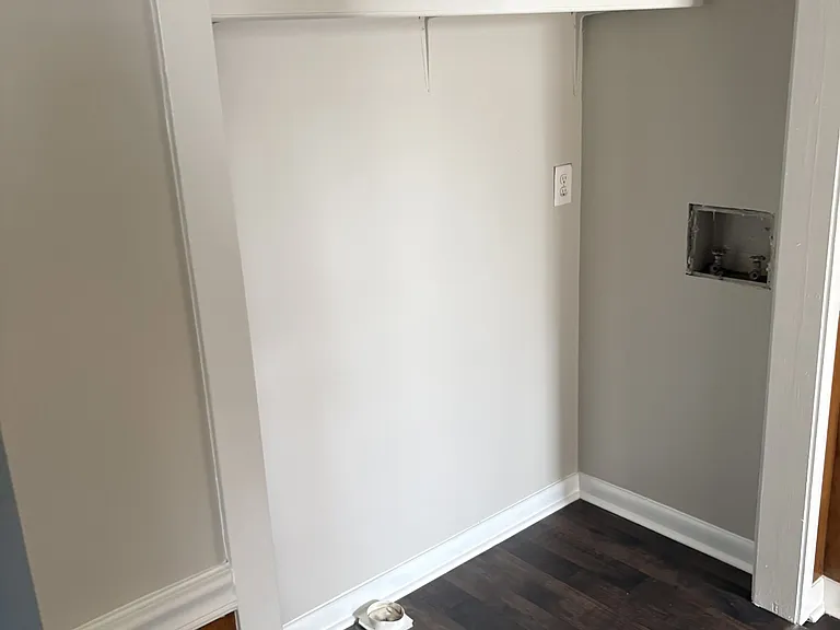 744 Croley Dr — Photo 5