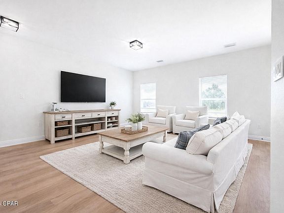2nd image of 10617 Heather Ln