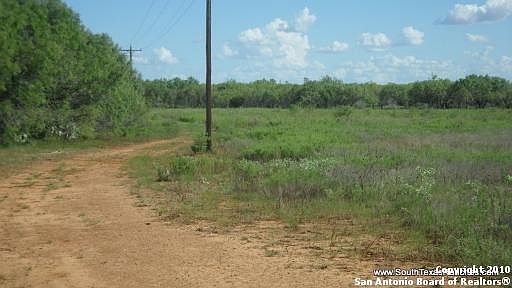 2nd image of 796 S Highway 16