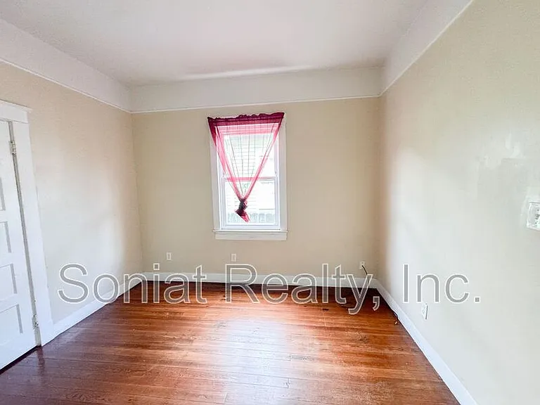 1902 Iberville St — Photo 3