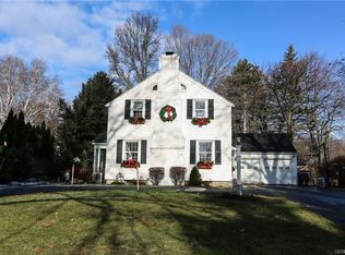 225 Alpine Dr, Rochester, NY 14618