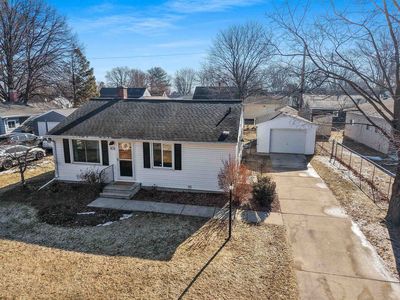 831 Sunny Ln, Green Bay, WI, 54304