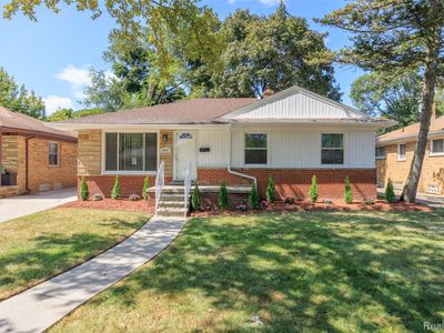 23041 Marlow Ave, Oak Park, MI, 48237