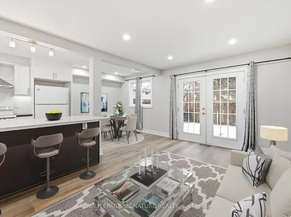 100 Quigley Rd #9, Hamilton, ON L8K 6J1