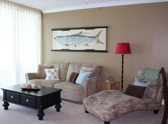 4th image of 365 E Beach Blvd Unit 1906