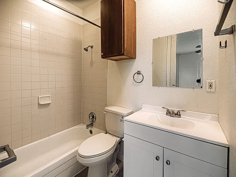 207 Midway Ave — Photo 57