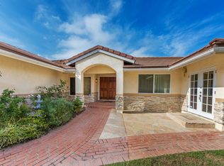 3850 San Augustine Dr, Glendale, CA 91206