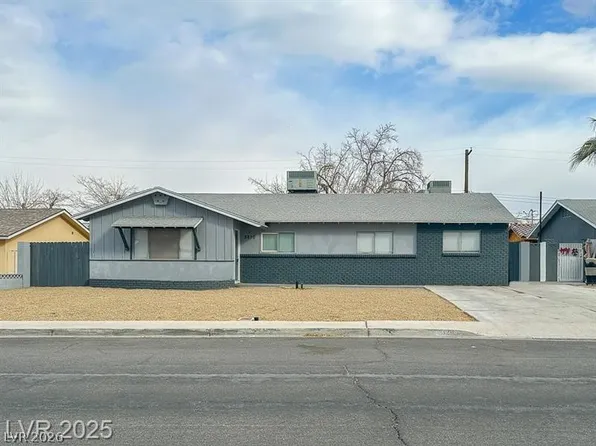 3210 Bluebird St, Las Vegas, NV 89121