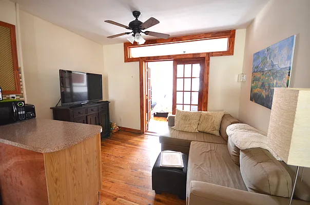 Rented by Swythe, Inc. | media 11