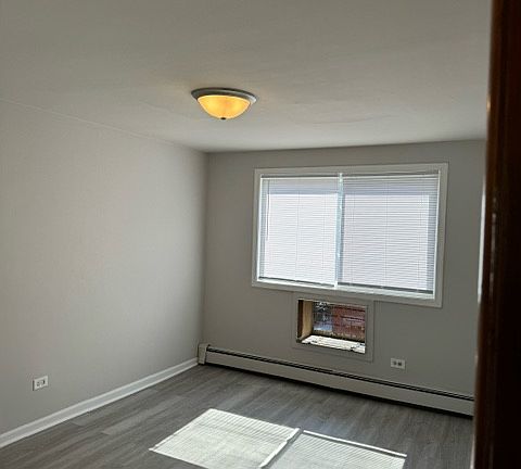 4th image of 14501 S Torrence Ave #3B