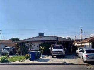 1629 Clinton St, Delano, CA 93215