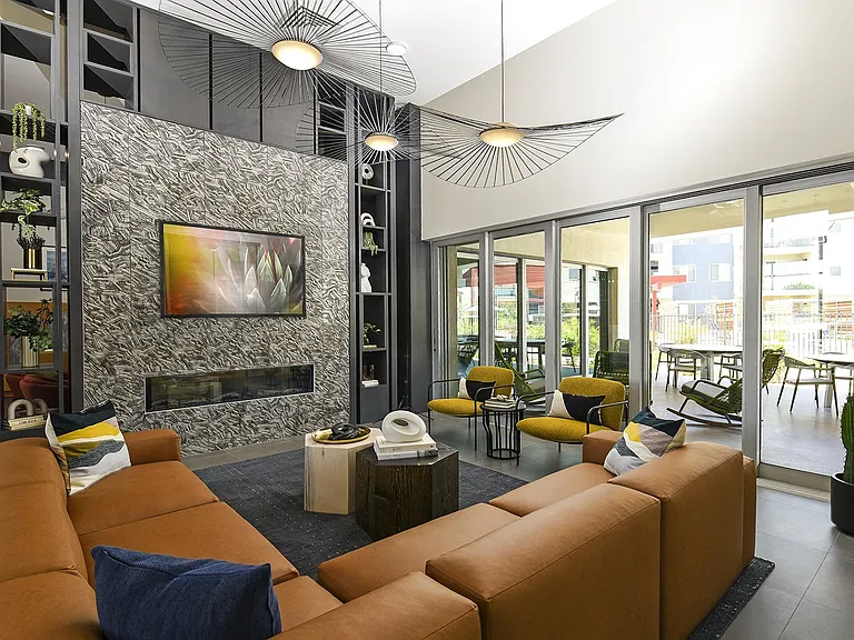 Aviara Flats — Photo 12