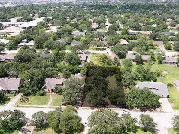 1500 Glade St, College Station, TX 77840