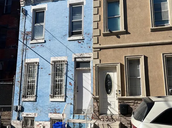 2650 N Orianna St, Philadelphia, PA 19133