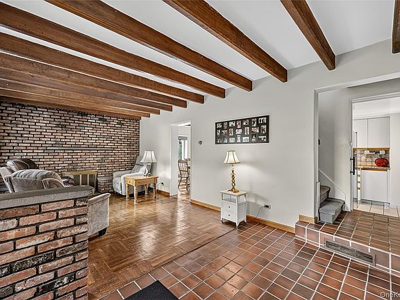 5th image of 24 Quintard Drive