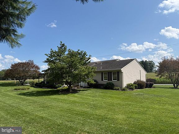 5th image of 970 Eppley Rd
