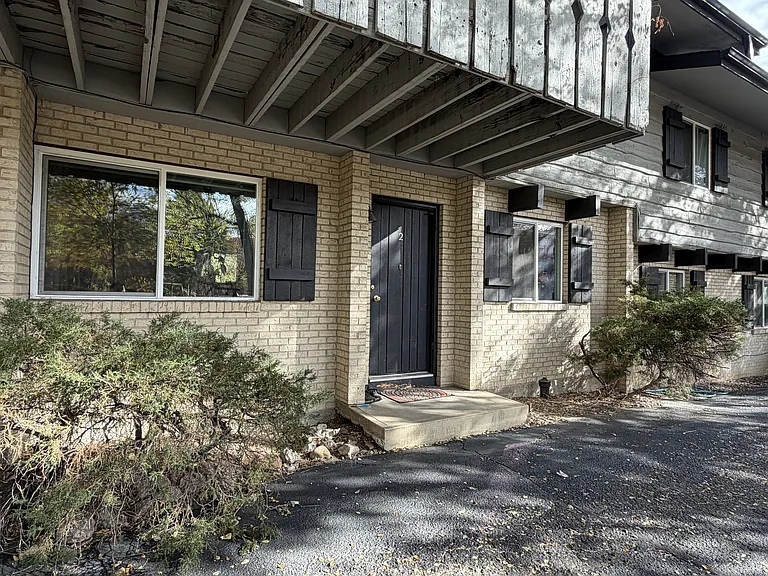 1324 Balsam Ave #1 — Photo 22
