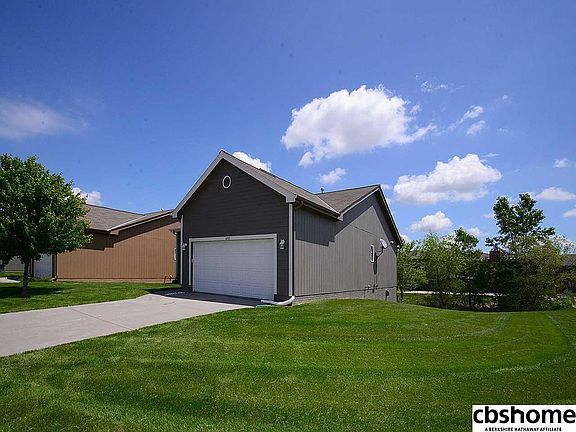 3rd image of 4701 N 160th St