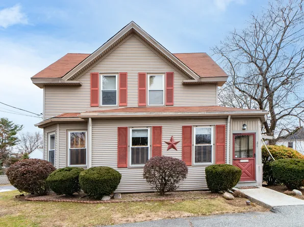 21 Stockholm St, Bellingham, MA 02019