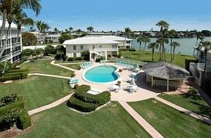 1st image of 3300 Gulf Shore Blvd N