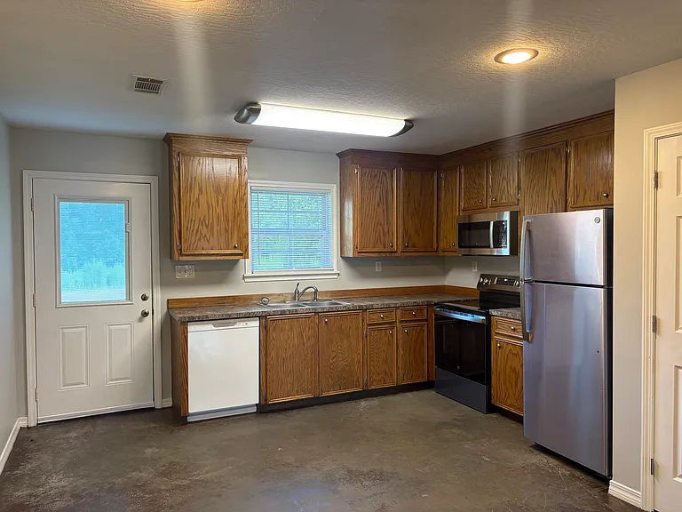 202A Camp St — Photo 3