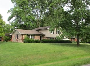 2701 N Rogers St, Columbus, IN 47203